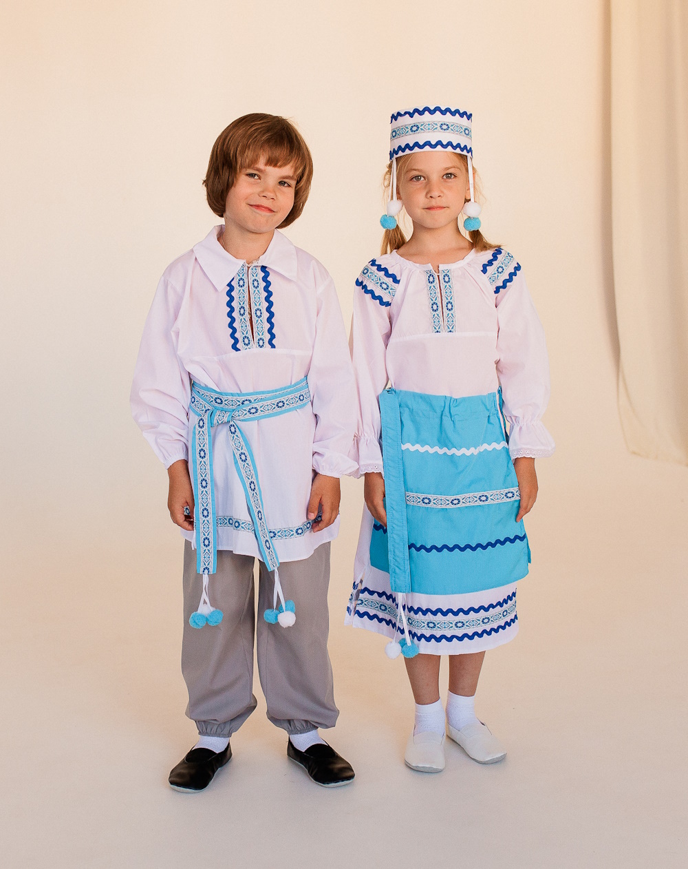 картинка Белорусский народный костюм (девочка) (платье + фартук + головной убор), МВ от магазина ДетсадЯр