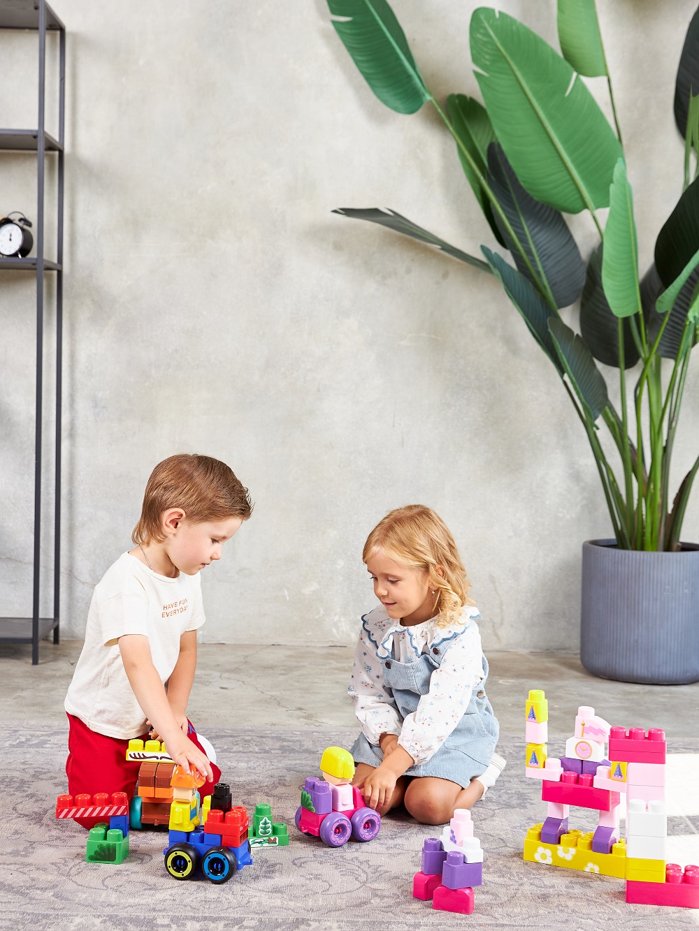 картинка Конструктор пластиковый Пожарная часть 35 деталей Baby Blocks, 03907, Десятое Королевство  от магазина ДетсадЯр