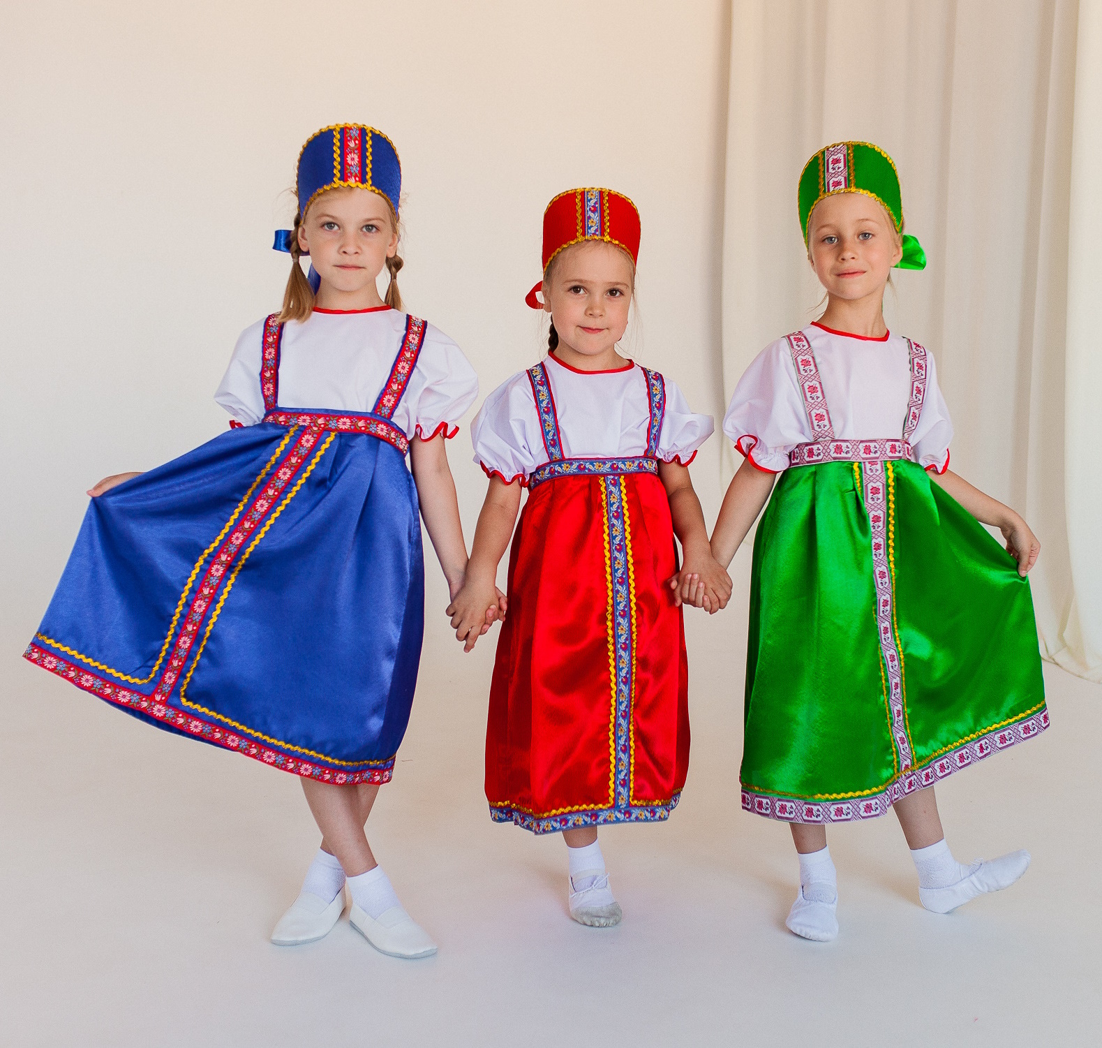 Детский Русский народный костюм (девочка) (сарафан, рубашка, кокошник), рост 104 см., МВ